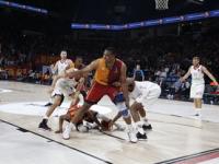 FB赛事直播-拜仁战平多特蒙德，德布劳内乌龙送礼西甲——足球盛宴再掀波澜