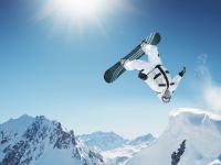 FB体育在线-鹰击长空，破辽称王—F1年度争冠焦点战上演赛道传奇