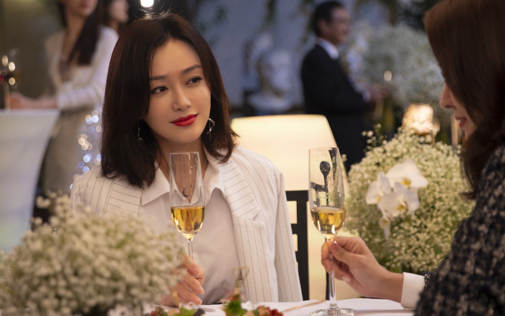 当大帝评分拉满之夜,灰熊压哨绝杀深圳,体育的戏剧性如何跨越山海