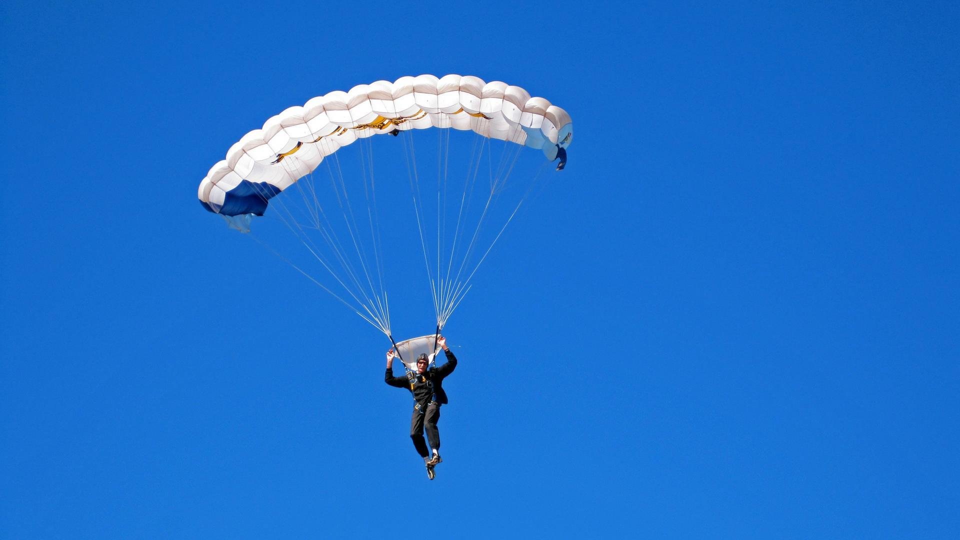 王皓惊艳四座,法国队力克韩国队,一场改写历史的乒乓对决