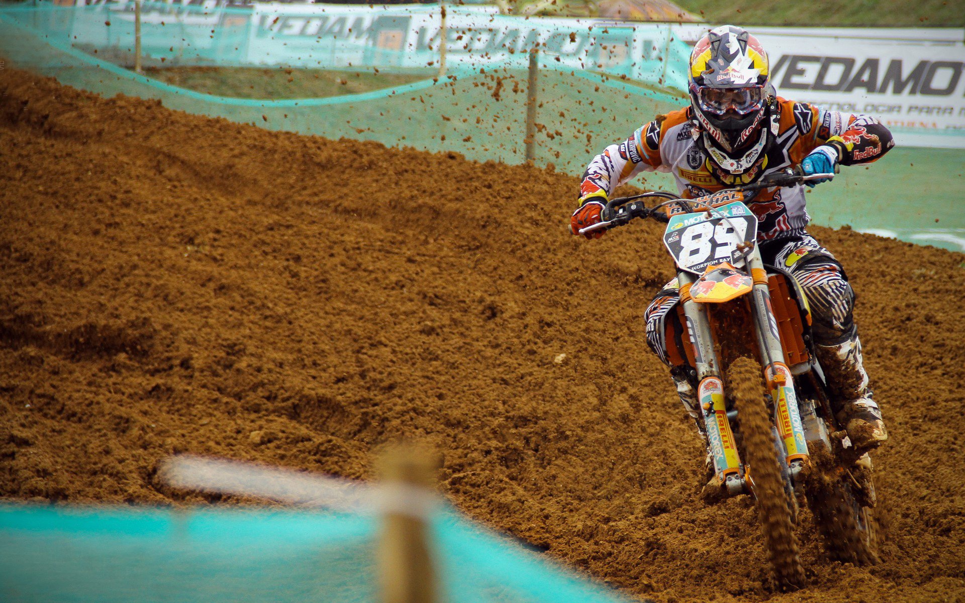 罗德里一锤定音，多特蒙德战术纪律轻取皇马