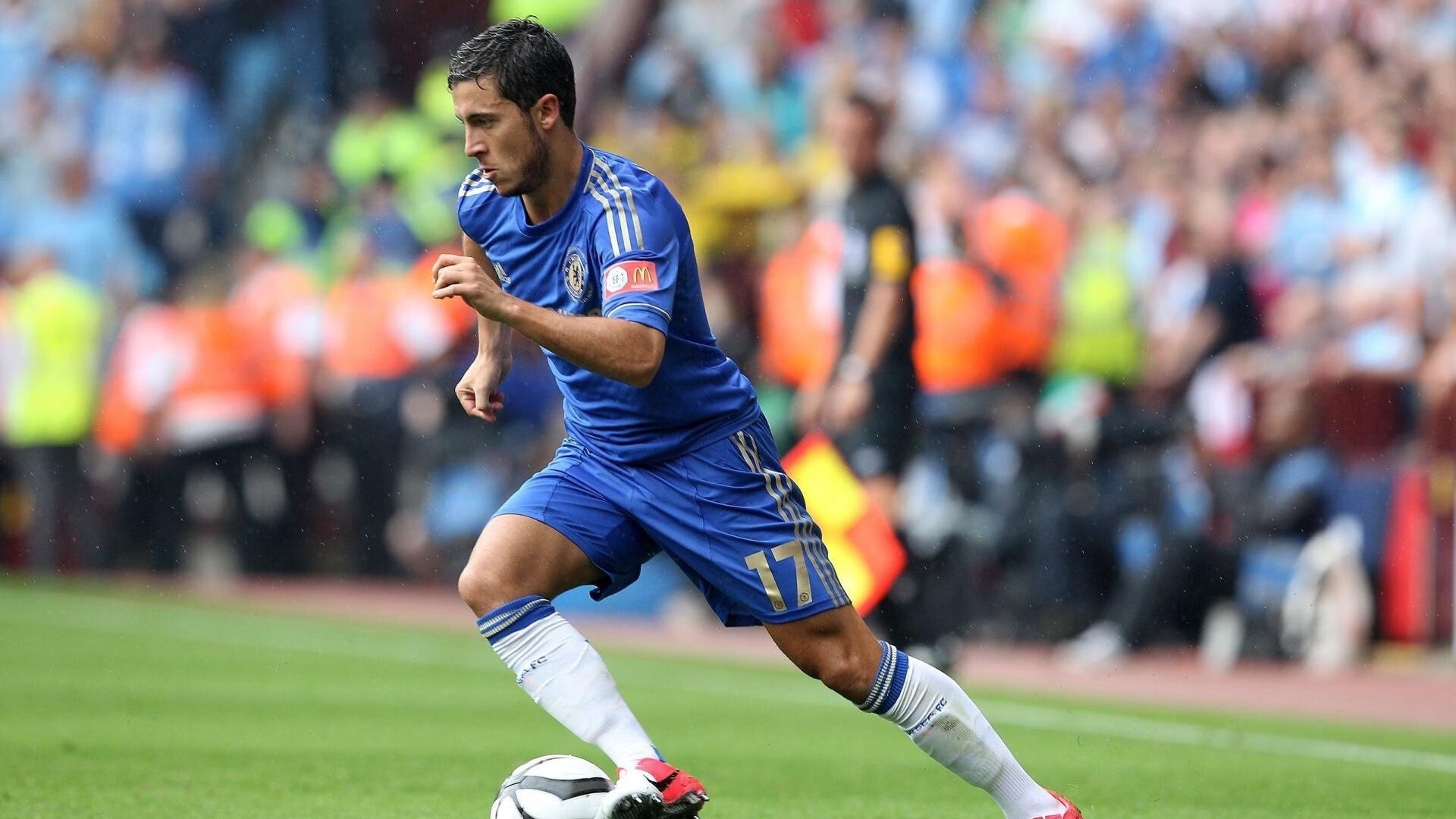 冰与桑巴的悖论,当佩德里用反巴西的方式,导演了瑞典对足球王座的解构